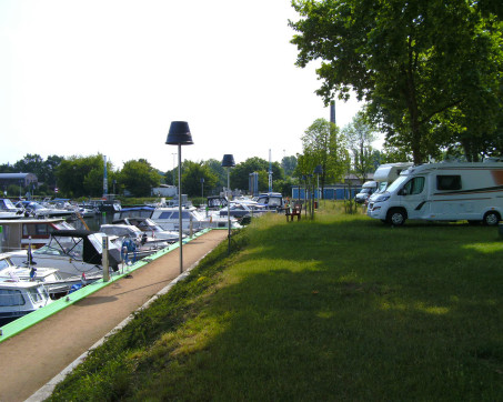 Brandenburg_25048_2.jpg